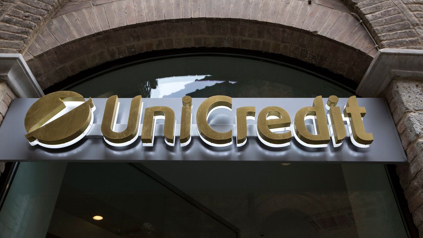 Die Mailänder Großbank Unicredit kürzt bei IT-Diensten in Deutschland. Foto: Mattia Sedda/epa/dpa
