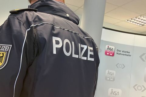 Bei dem Gespräch berieten Polizei, Verkehrsunternehmen und Politik über die Verbesserung der Sicherheit in den Bahnen. Foto: Sim