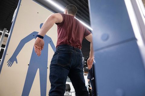 Der Wandel hin zu mehr High Tech bei der Sicherheitskontrolle am Flughafen sei alternativlos, heißt es vom Verband der Luftsiche