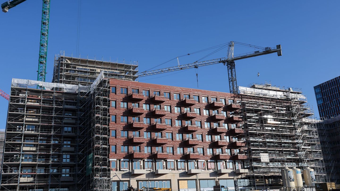 Das Hamburger Bündnis für das Wohnen geht in seine vierte Runde und soll sich bis 2030 um möglichst bezahlbare Wohnungen kümmern