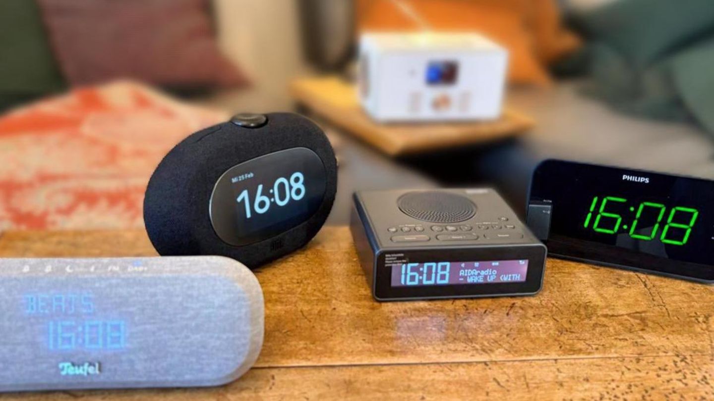 Radiowecker Test: Fünf Geräte