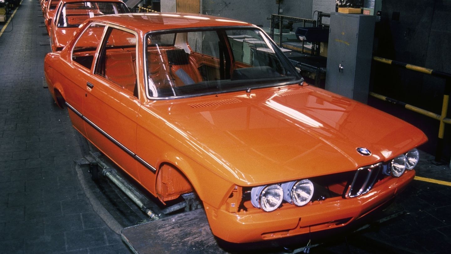 Autoklassiker BMW 3er Orange-2