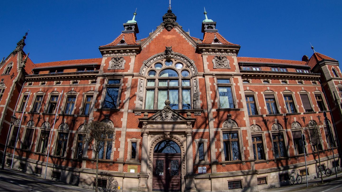 Ein Untersuchungsausschuss des Brandenburger Landtags soll auf Initiative der AfD die Flüchtlingsunterbringung im Landkreis Ostp