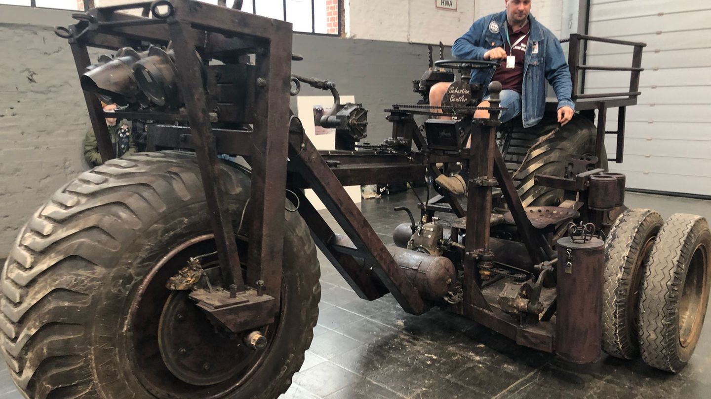 Vor zwei Jahren wartete die Cyclingworld mit dem schwersten Fahrrad der Welt auf (Archivbild) Foto: Frank Christiansen/dpa