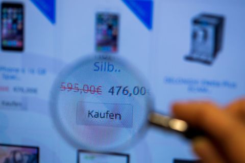 Weniger Thüringer fallen auf falsche Online-Shops rein, trotzdem bleibt der Schaden hoch. (Symbolbild) Foto: Jens Büttner/dpa-Ze
