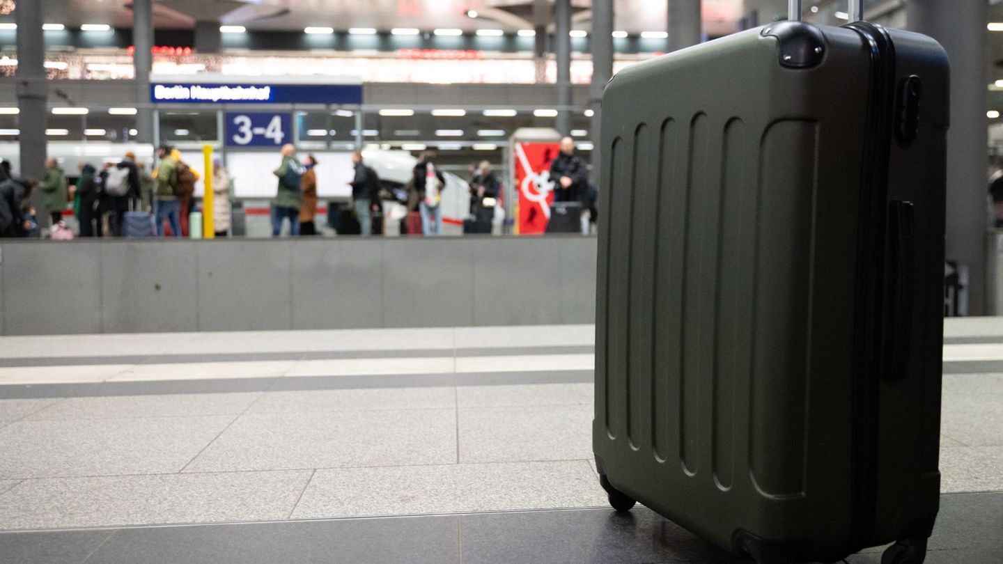 Eine elektrische Zahnbürste sorgt für Aufregung am Dortmunder Hauptbahnhof. (Symbolbild) Foto: Markus Lenhardt/dpa