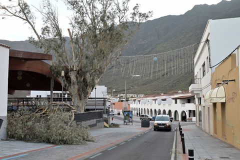 Für die Kanarischen Inseln gilt eine Sturmwarnung. "Therese" zieht von West nach Ost über die Inseln vor der Westküste Afrikas h