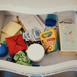 All die leeren Zimmer: Schublade