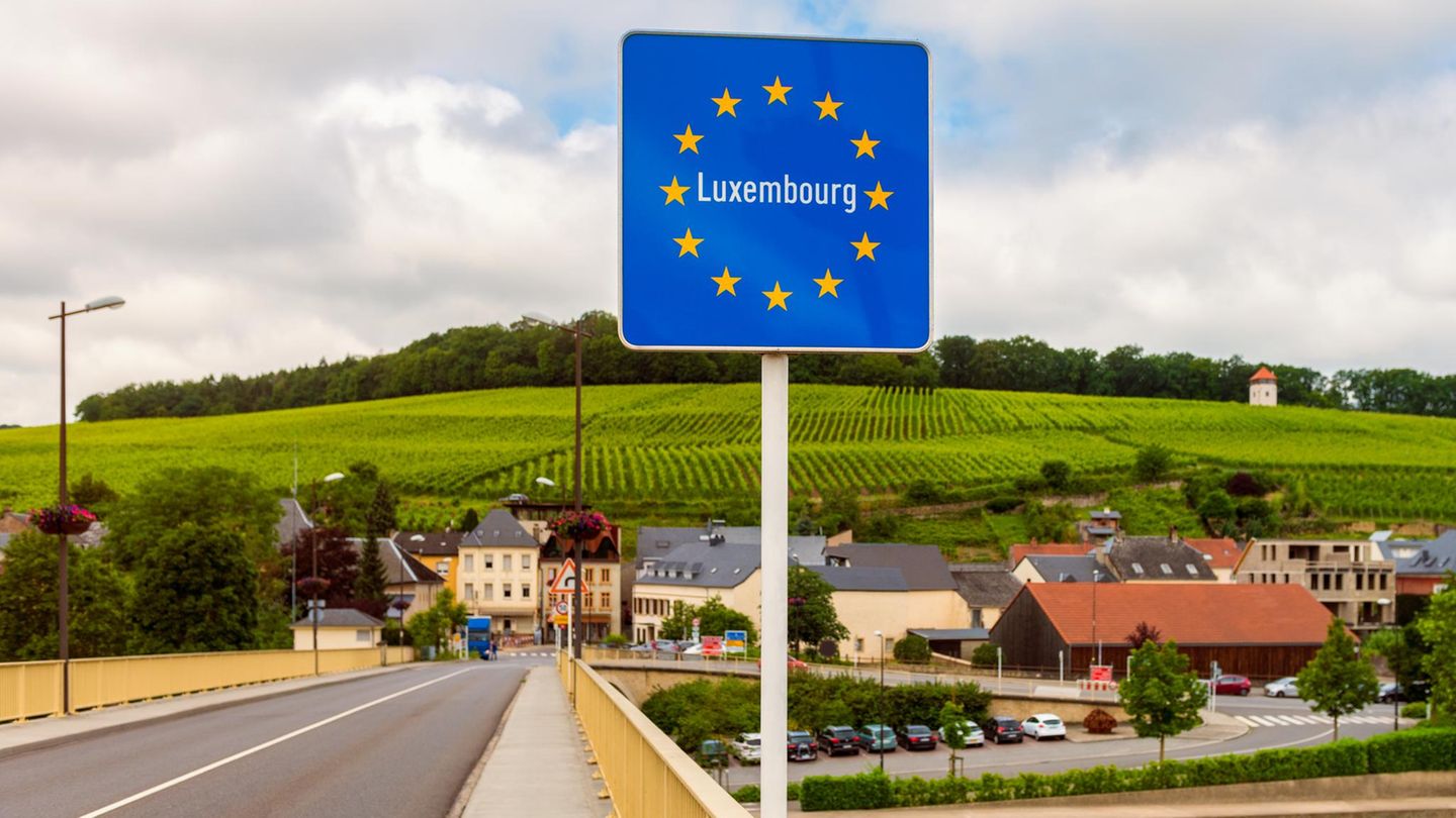 Klein, aber wohlhabend und sicher gelegen mitten in Europa. So schafft es Luxemburg (im Bild die Grenzgemeinde Schengen) im Glücksindex erneut auf die vorderen Plätze.