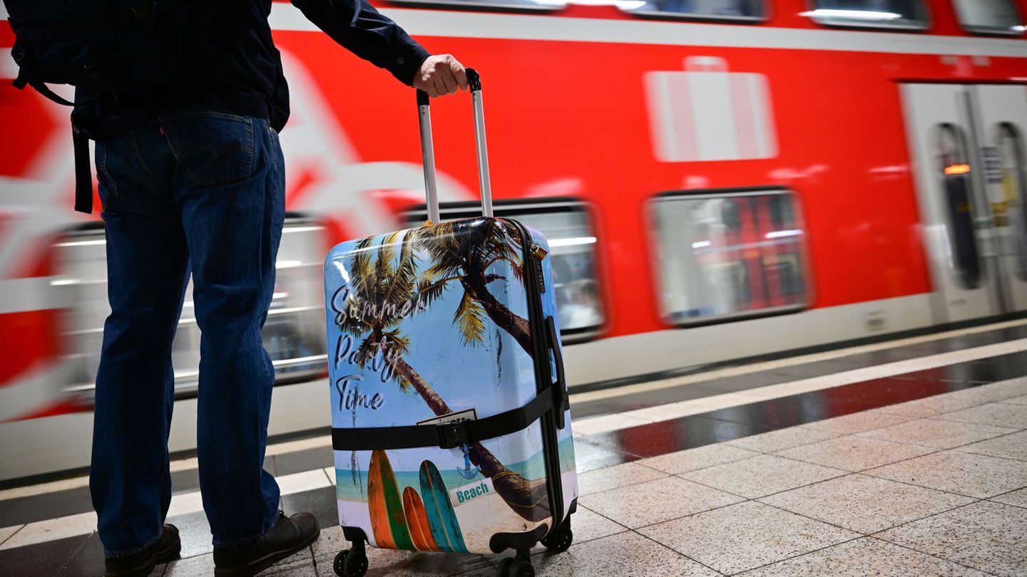 Die neue Verbindung startet in Berlin am Bahnhof Gesundbrunnen. (Archivbild) Foto: Sebastian Christoph Gollnow/dpa
