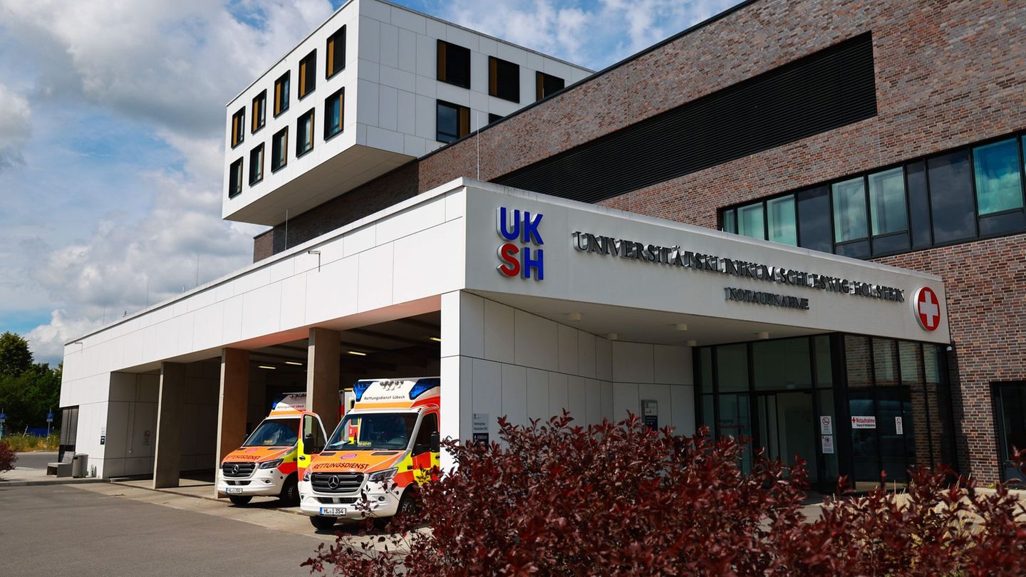 Das Land Schleswig-Holstein entlastet das UKSH finanziell unter anderem von Baukosten. (Archivbild) Foto: Christian Charisius/dp