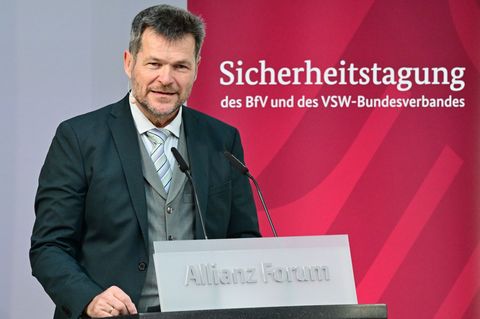 "Die Dynamik der Bedrohungen erforderte schnellere Fortschritte", sagt der Präsident des Verbandes für Sicherheit in der Wirtsch