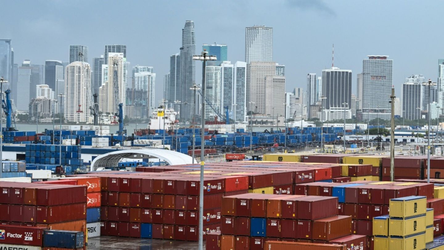 Container am Hafen von Miami