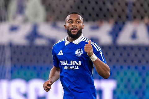 Als Dzeko-Ersatz ins Spitzenspiel: Moussa Sylla soll in Darmstadt erstmals seit zwei Monaten wieder in der Schalker Startelf ste