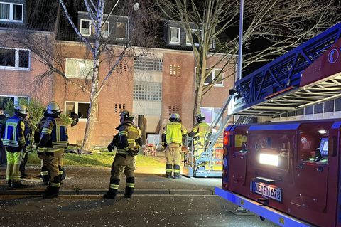 Was die Explosion in dem Wohnhaus in Meerbusch auslöste, ist weiterhin unklar. Foto: -/Freiwillige Feuerwehr Meerbusch/dpa