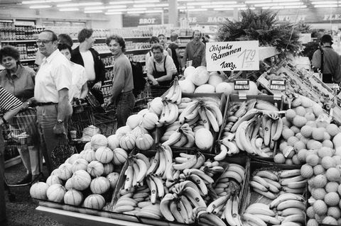 Nach der Währungsunion 1990: Bananen in einer ostdeutschen Kaufhalle