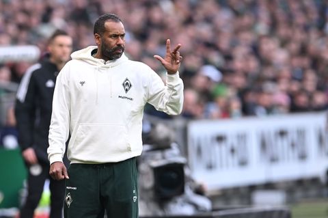 Hat mit Personalproblemen zu kämpfen: Werder-Trainer Daniel Thioune (Archivbild) Foto: Carmen Jaspersen/dpa