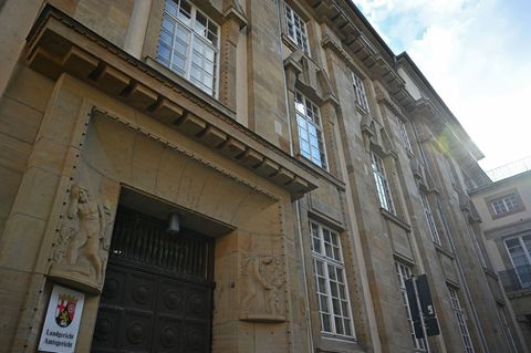 Die Staatsanwaltschaft sieht die Vertuschung einer anderen Straftat als Motiv. (Symbolbild) Foto: Michael Brandt/dpa