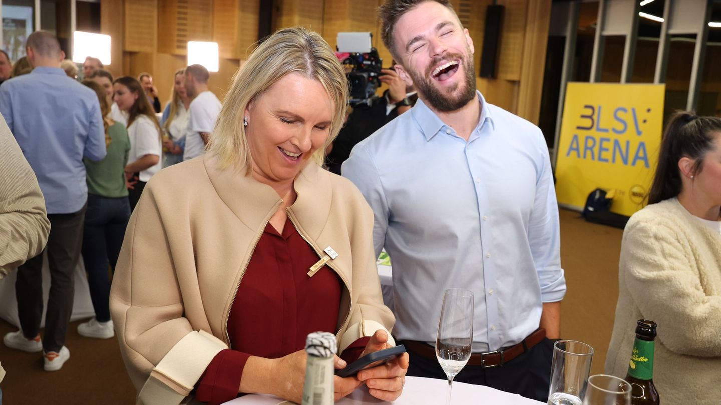 Hilde Gerg (l), mischt künftig für die CSU im Gemeinderat mit. (Archivbild) Foto: Karl-Josef Hildenbrand/dpa
