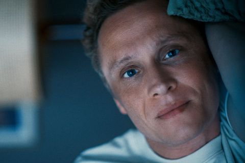 Felix (Matthias Schweighöfer) ist in seinem Leben an einem neuen Tiefpunkt angelangt.