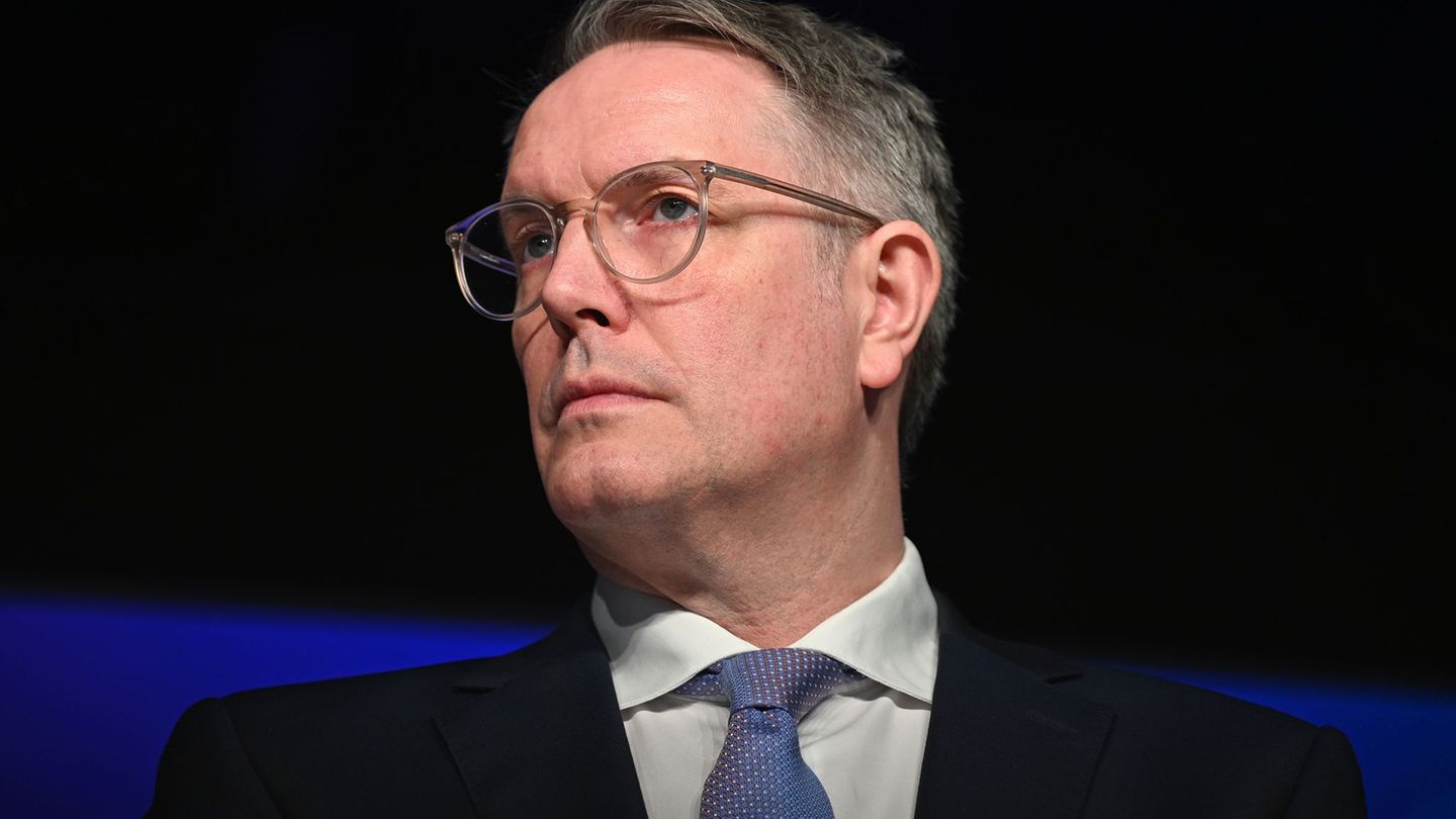 Schweitzer wünscht sich mehr Initiative von Bundeswirtschaftsministerin Reiche. (Archivfoto) Foto: Michael Brandt/dpa