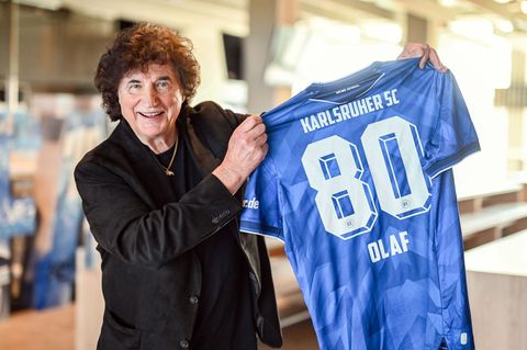 Olaf der Flipper schaut stets nach vorne - am 27. März wird er 80 Jahre alt. Foto: Uli Deck/dpa