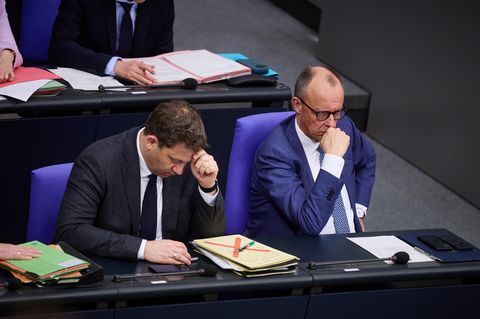 Bundesfinanzminister Lars Klingbeil oder Bundeskanzler Friedrich Merz