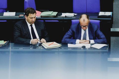 Bundesfinanzminister Lars Klingbeil oder Bundeskanzler Friedrich Merz