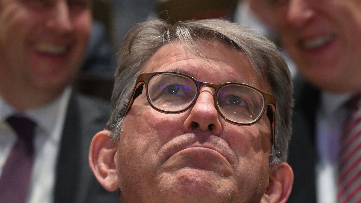 Buhrufe bei der Leipziger Buchmesse - das ficht Wolfram Weimer nicht weiter an. (Archivbild) Foto: Hendrik Schmidt/dpa