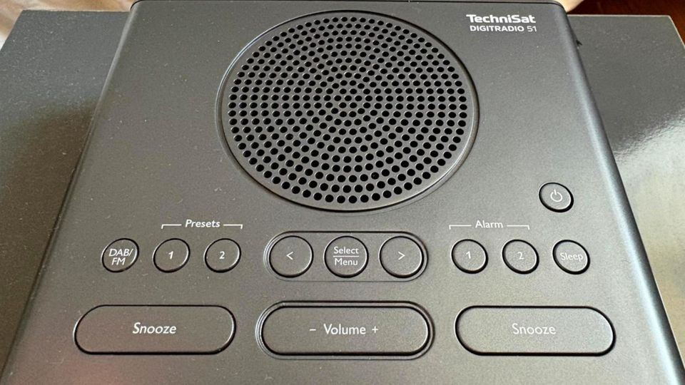 Radiowecker Test: Technisat Digitradio 51 DAB+ Knöpfe