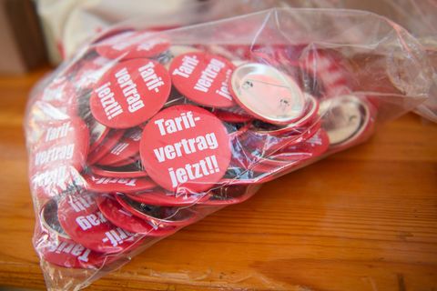 Kritik an der Anzahl von Tarifbindungen im Nordenkommt vom Deutschen Gewerkschaftsbund. (Symbolbild) Foto: Gregor Fischer/dpa