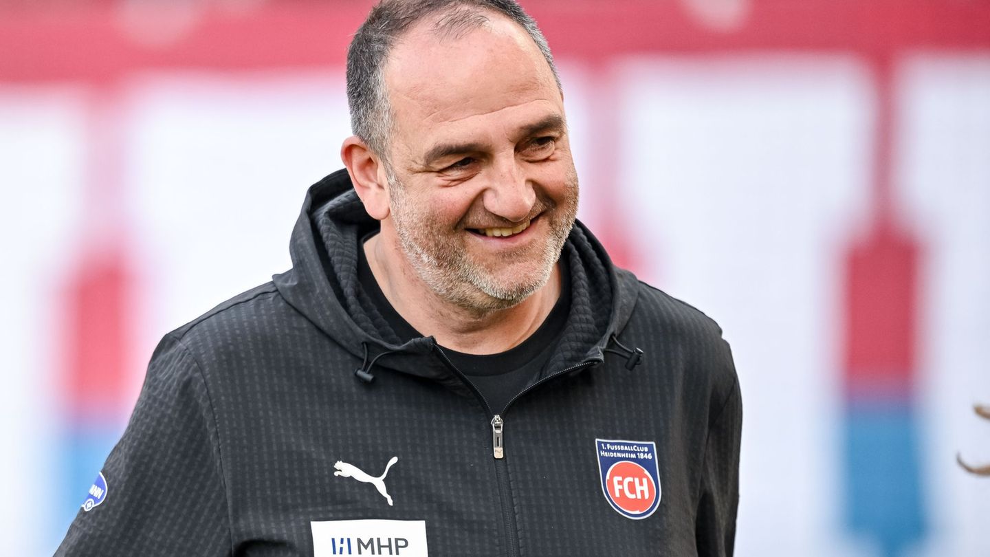 Hat noch Energie für ein weiteres Jahr 1. FC Heidenheim: Trainer Frank Schmidt. (Archivbild) Foto: Harry Langer/dpa