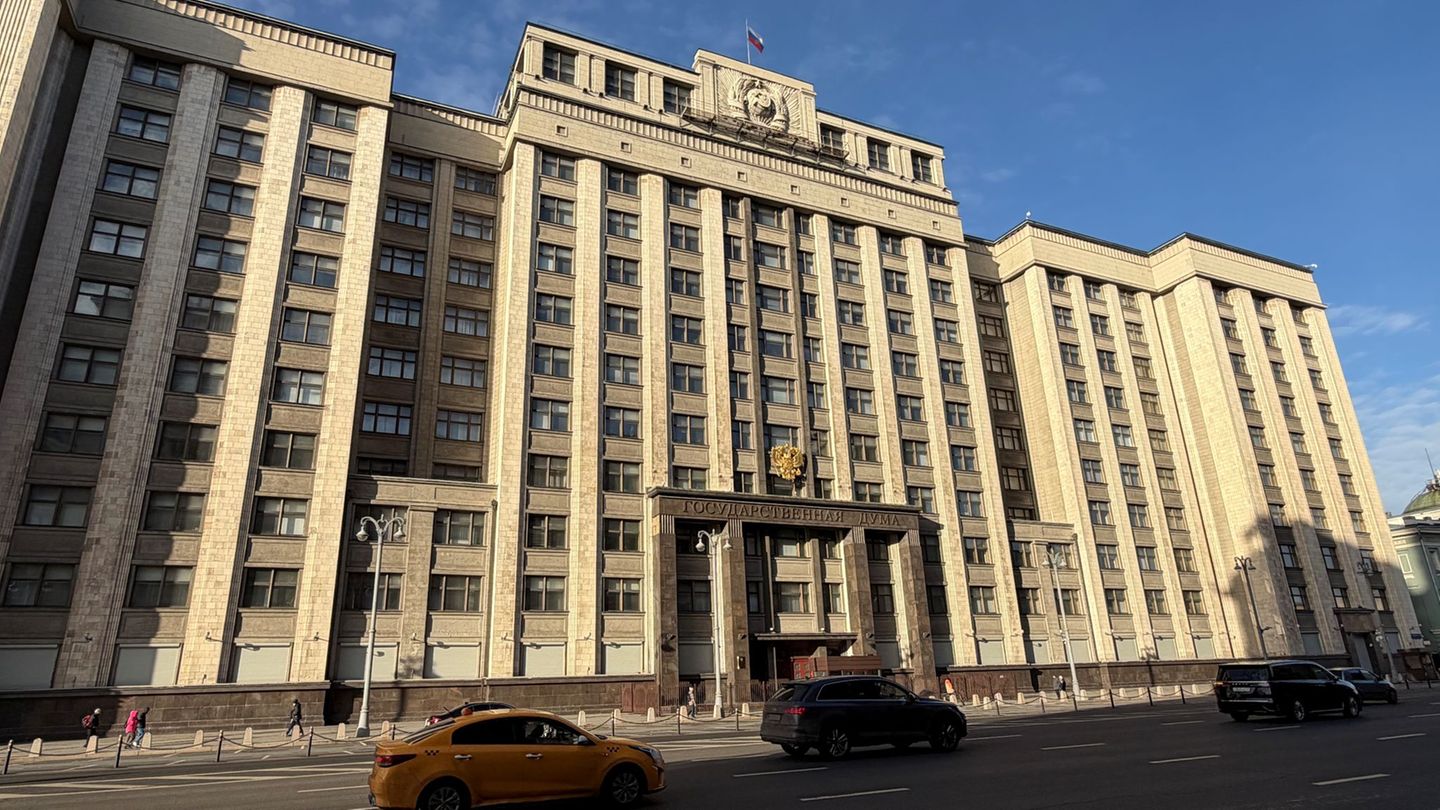 Russlands Parlament will einen Einsatz des Militärs nun auch zur Befreiung von im Westen inhaftierten Russen erlauben. (Archivbi