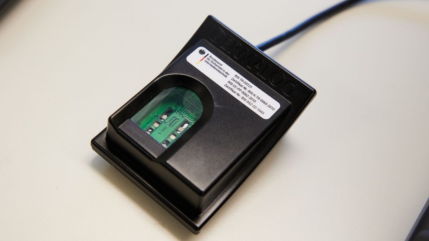 Für einen Termin um Bürgeramt in Bremen muss man mit langen Wartezeiten rechnen. (Symbolbild) Foto: Joerg Carstensen/dpa