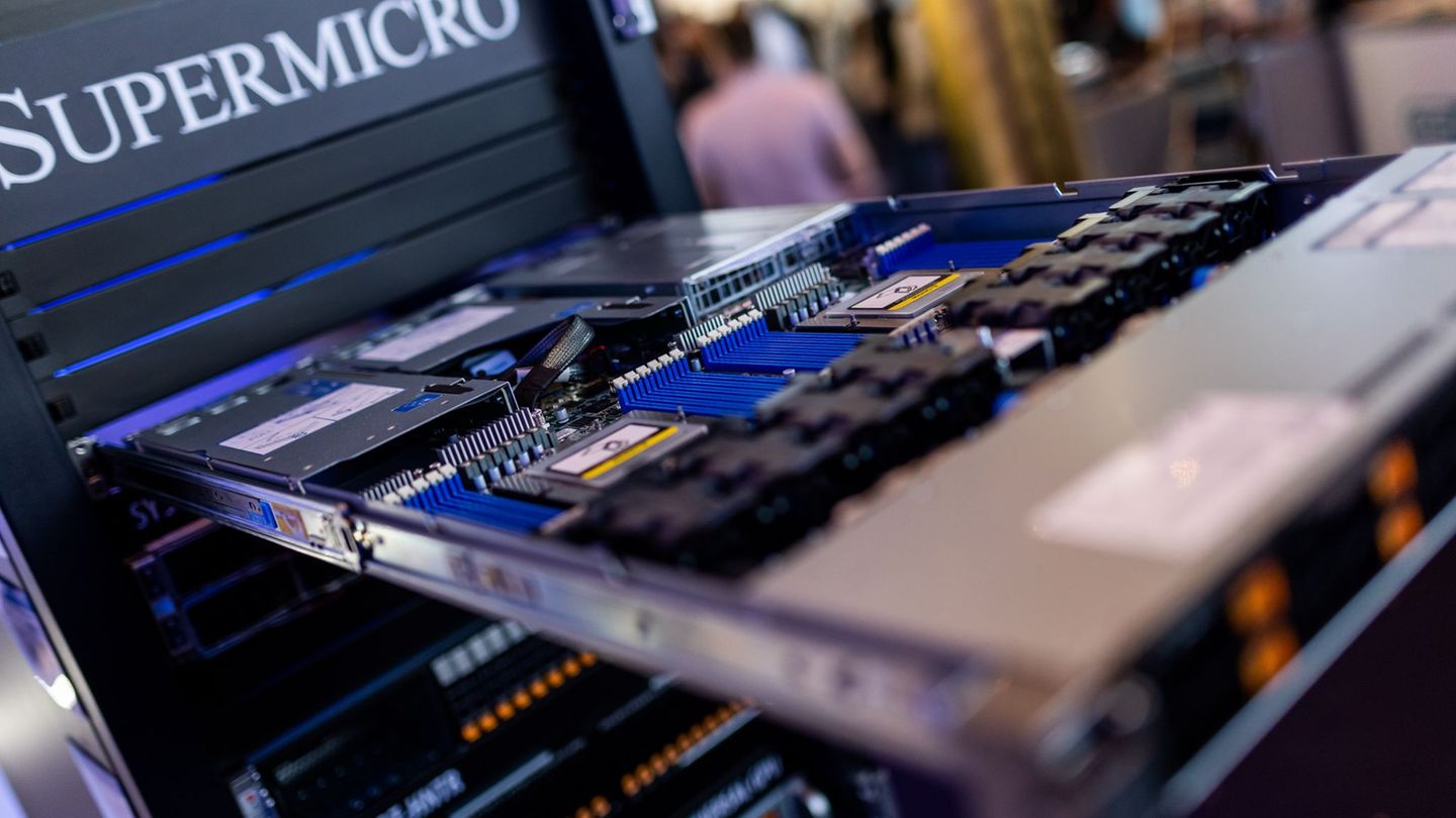 Supermicro betont, dass sich die Vorwürfe nur gegen einzelne Mitarbeiter, aber nicht gegen die Firma richten. (Archivbild) Foto: