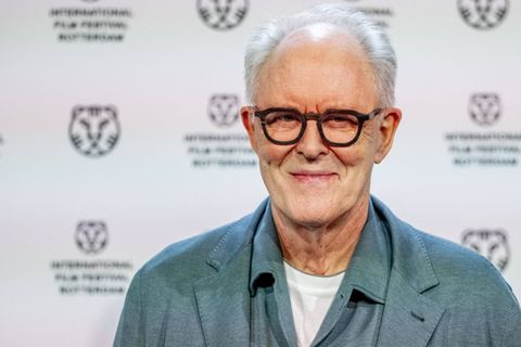 John Lithgow wird zu Fan-Liebling Albus Dumbledore.