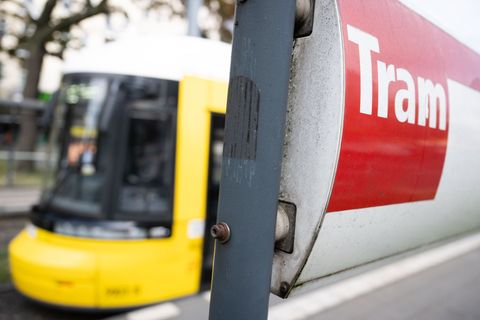 Droht ein neuer Warnstreik bei den Berliner Verkehrsbetrieben? (Symbolfoto) Foto: Sebastian Gollnow/dpa