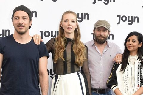Fahrdi Yardim, Pheline Roggan, Christian Ulmen und Collien Fernandes (v.l.) waren viele Jahre lang gemeinsam in der Serie "jer
