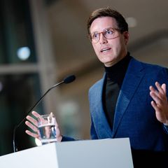 CDU-Landeschef Hagel erklärt in einem Statement die Zustimmung zu Sondierungen mit den Grünen. Foto: Christoph Schmidt/dpa