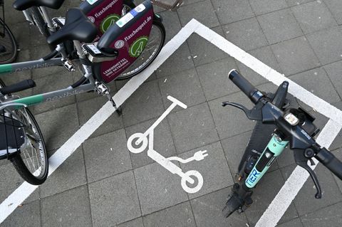 In Frankfurt gibt es bereits Pilot- und Mobilitätsstationen - mit positiven Erfahrungen, wie es von der Stadt heißt. (Foto Archi
