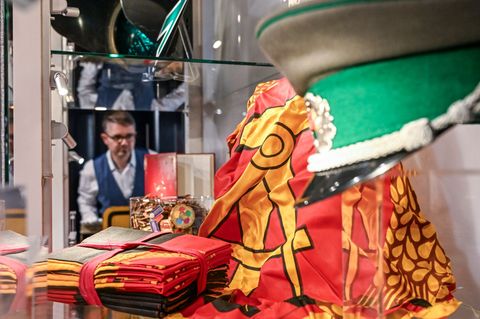 Neue Ausstellung: "Die Entsorgung der DDR-Staatssymbole" Foto: Jens Kalaene/dpa