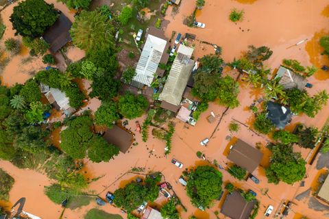 Hawaii: Überschwemmungen nach starken Regenfällen (Video)