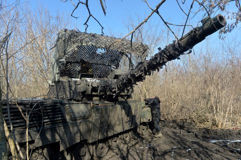 Einige Militärbeobachter folgern aus Angaben zum Frontgeschehen, dass die Ukraine eine erste Frühjahrsoffensive der Russen habe