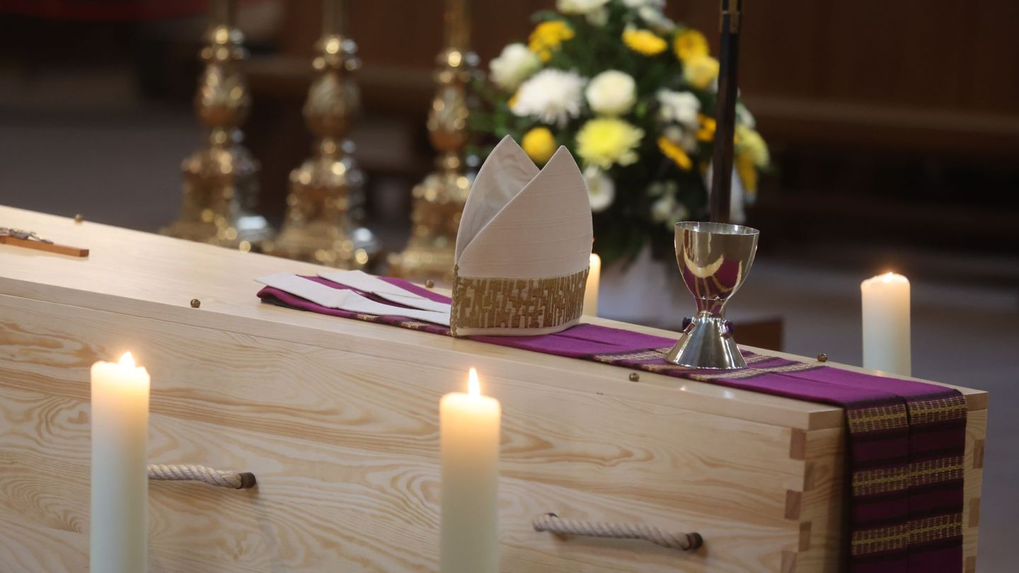 Joachim Wanke war der erste Bischof des 1994 wiedergegründeten Bistums Erfurt. Foto: Bodo Schackow/dpa