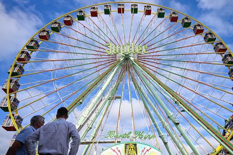 Merz will Trump zum Pfälzer Wurstmarkt einladen