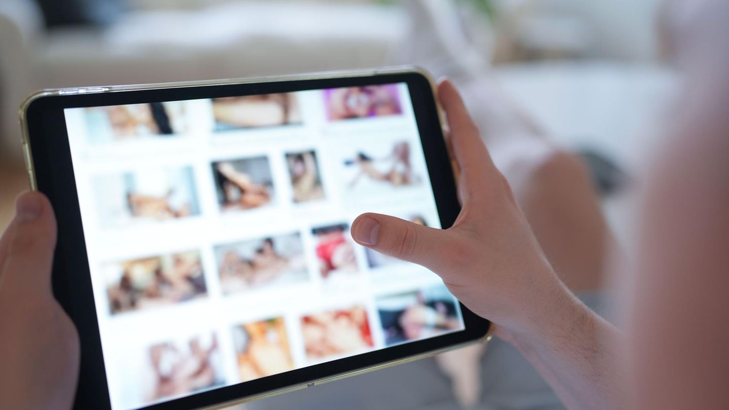 Das Erstellen und Verbreiten pornografischer Deepfakes soll strafbar werden