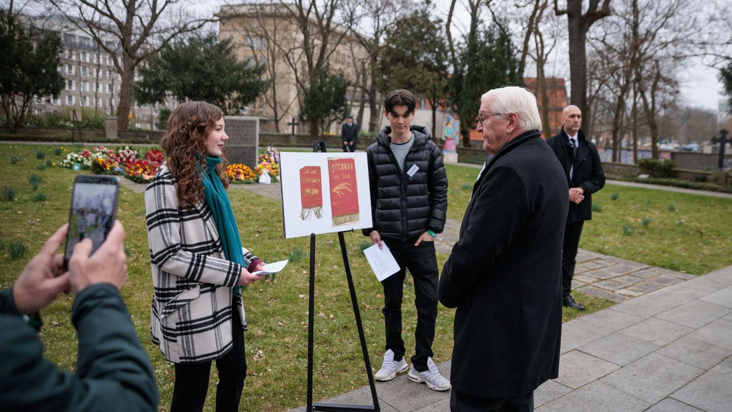 Bundespräsident Steinmeier fordert zum 18. März Einsatz für Demokratie. Foto: Carsten Koall/dpa