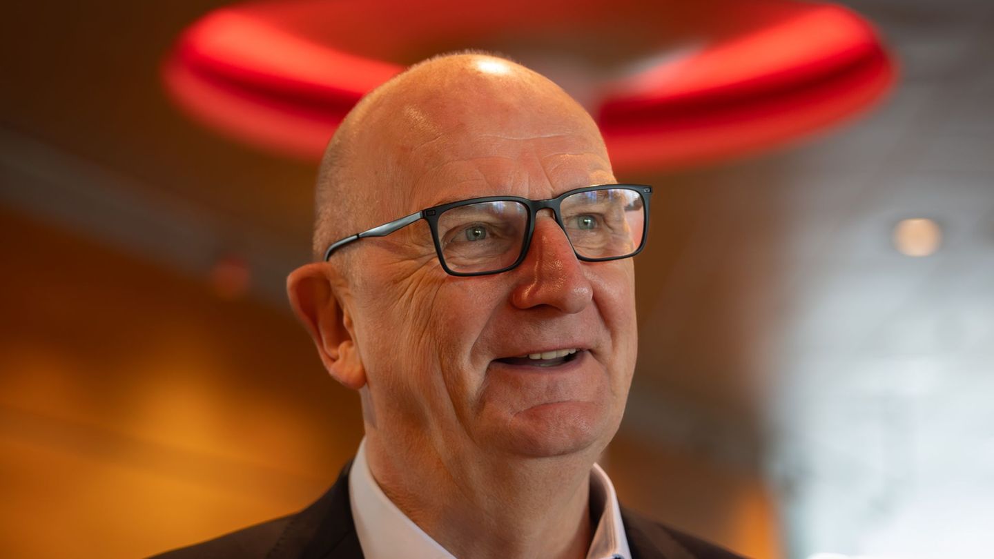 Dietmar Woidke sprach lobende Worte für das Kleist Forum. (Archivbild) Foto: Soeren Stache/dpa