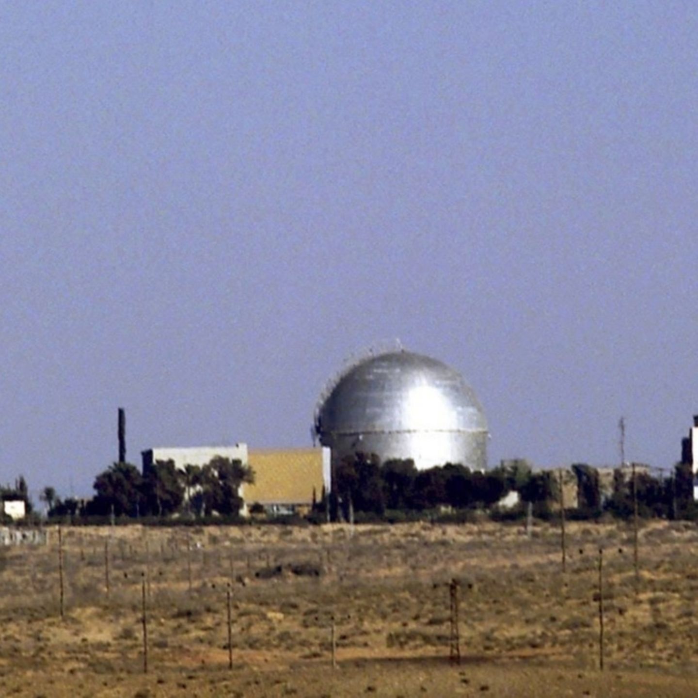Im Bereich der israelischen Wüstenstadt Dimona befindet sich ein israelischer Atomreaktor, der als extrem gut geschützt gilt