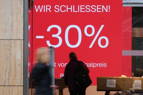 Die Zahl der Schließungen im Einzelhandel übersteigt die der Neueröffnungen deutlich. Foto: Bernd Weißbrod/dpa